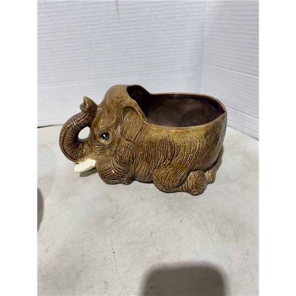 Elephant planter 1978 Mikes molds