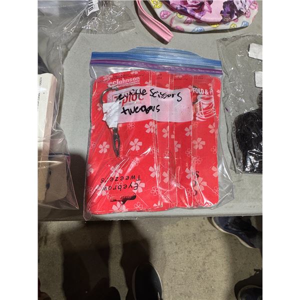 Cuticle scissors tweezers