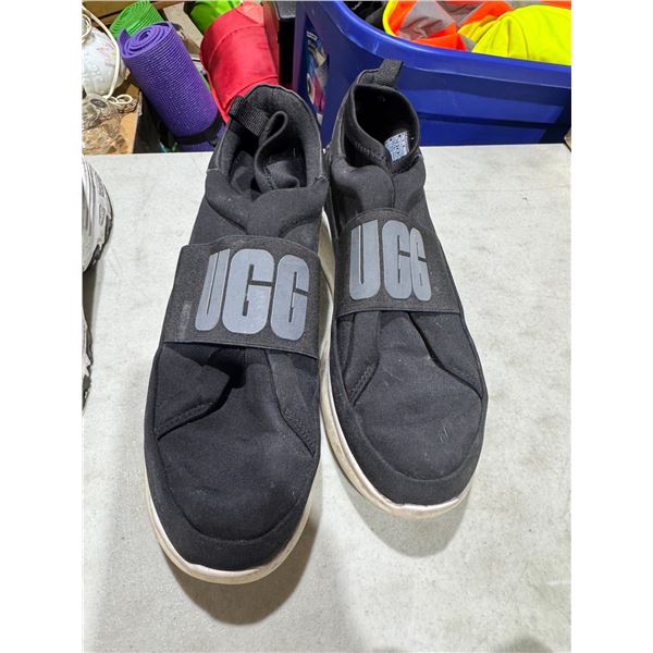UGG shoes, size 8.5