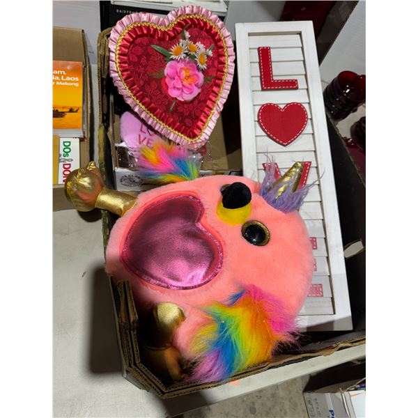 Valentines, love items