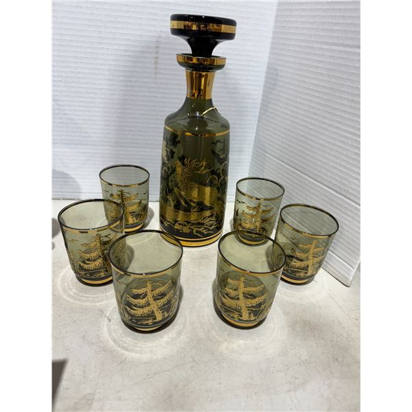 Decanter with glasses, Vintage