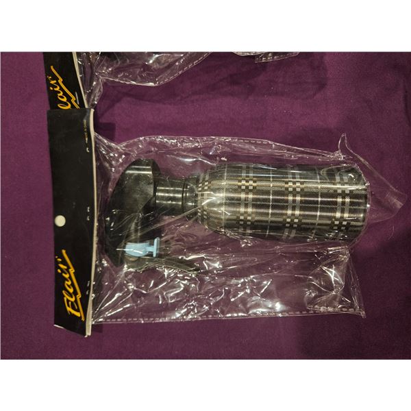 2x spray bottles for hair