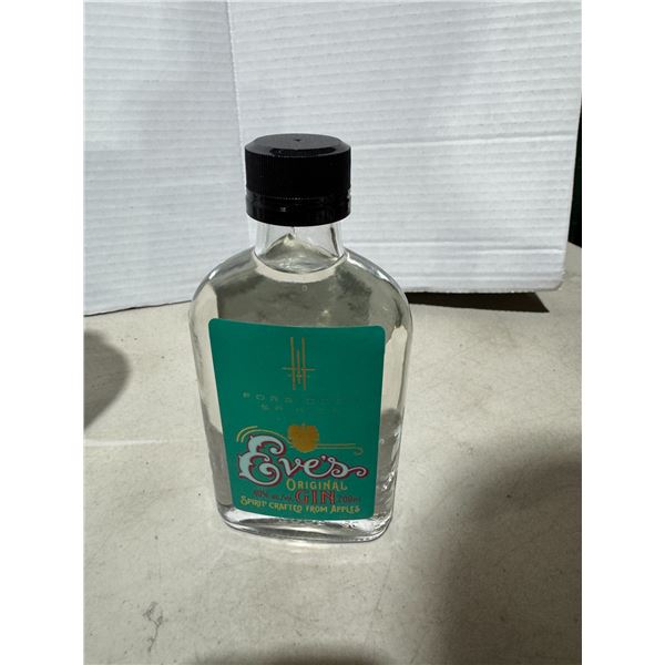 Ever Gin 40% 200ml- MUST have valid ID