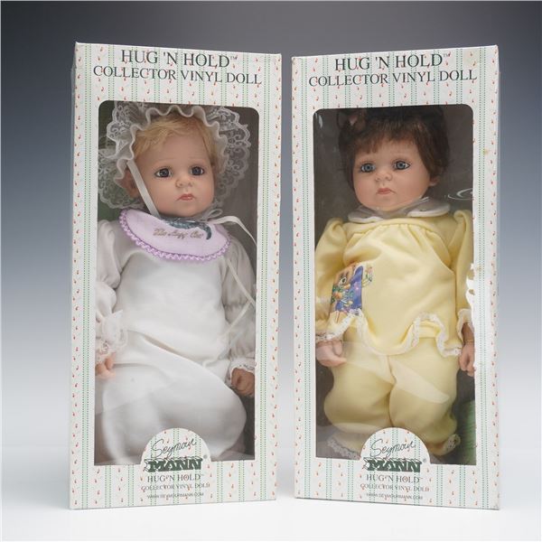 2pc Seymour Mann Hug N Hold Vinyl Collector Dolls Boxed