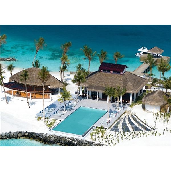 MALDIVES LUXURY ESCAPE