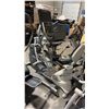 Image 1 : OCTANE FITNESS XRIDE WITH ADJUSTABLE CONTROLS AND DIGITAL DISPLAY