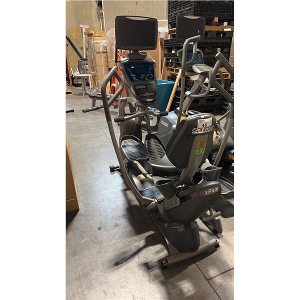 OCTANE FITNESS XRIDE WITH ADJUSTABLE CONTROLS AND DIGITAL DISPLAY