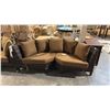 Image 2 : RATANA SAND SEBASTIAN CURVED CORNER CUDDLE COUCH 80"W