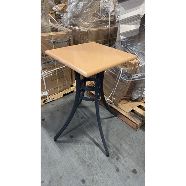 RATANA SEATTLE COUNTER PATIO TABLE BASE WITH APPROXIMATELY 24"X24" TABLE TOP