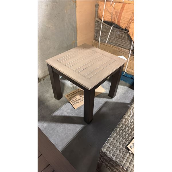 RATANA MONTREAL END TABLE BASE WITH 23" X 23" TABLE TOP
