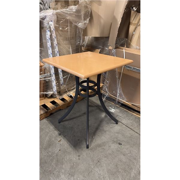RATANA SEATTLE COUNTER PATIO TABLE BASE WITH APPROXIMATELY 31"X31" TABLE TOP