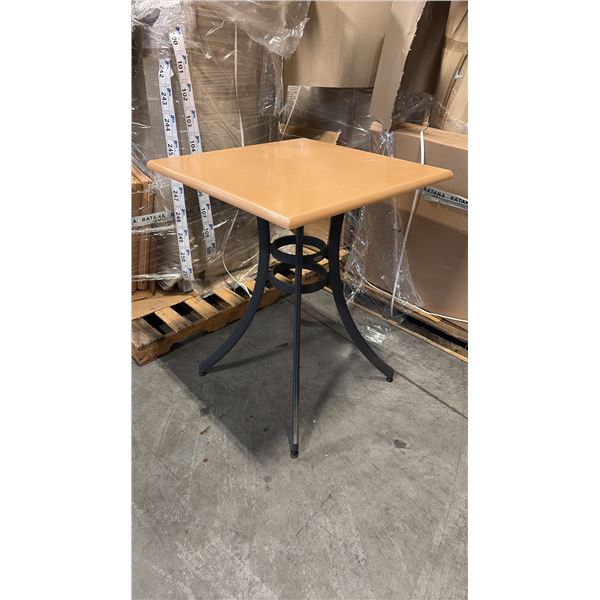 RATANA SEATTLE COUNTER PATIO TABLE BASE WITH APPROXIMATELY 31"X31" TABLE TOP