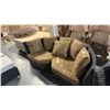 Image 1 : RATANA SAND SEBASTIAN LEAF PATTERN CURVED CORNER CUDDLE COUCH 80"W