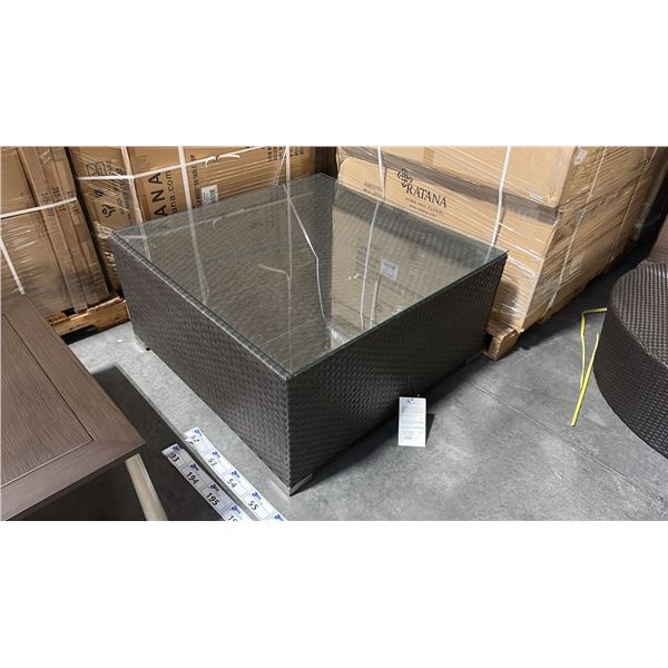 RATANA 39"X39" GLASS TOP PATIO END TABLE
