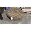 Image 1 : RATANA HILLSBORO SECTIONAL 40" ROUND COFFEE TABLE/OTTOMAN