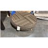 Image 1 : RATANA HILLSBORO SECTIONAL 40" ROUND COFFEE TABLE/OTTOMAN