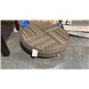 Image 1 : RATANA HILLSBORO SECTIONAL 40" ROUND COFFEE TABLE/OTTOMAN