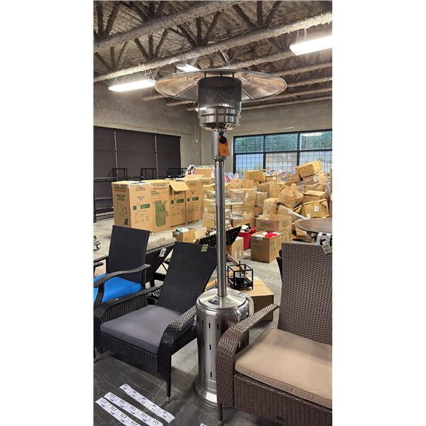 PARAMOUNT ALUMINUM PROPANE PATIO HEATER