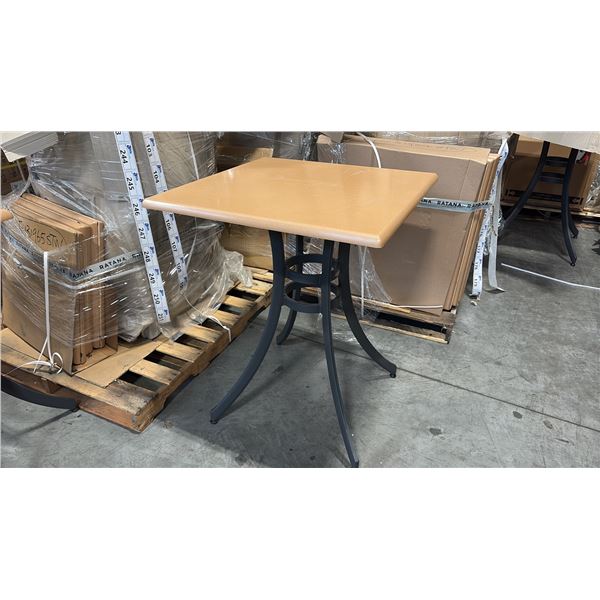 RATANA SEATTLE COUNTER PATIO TABLE BASE WITH APPROXIMATELY 31"X31" TABLE TOP
