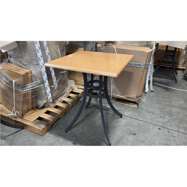 RATANA SEATTLE COUNTER PATIO TABLE BASE WITH APPROXIMATELY 31"X31" TABLE TOP