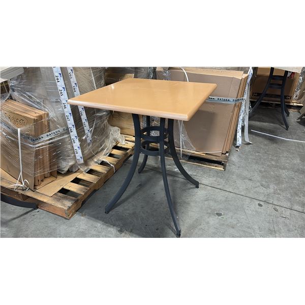 RATANA SEATTLE COUNTER PATIO TABLE BASE WITH APPROXIMATELY 31"X31" TABLE TOP