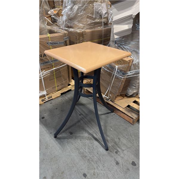 RATANA SEATTLE COUNTER PATIO TABLE BASE WITH APPROXIMATELY 24"X24" TABLE TOP