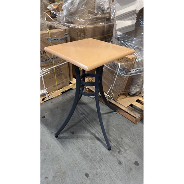 RATANA SEATTLE COUNTER PATIO TABLE BASE WITH APPROXIMATELY 24"X24" TABLE TOP