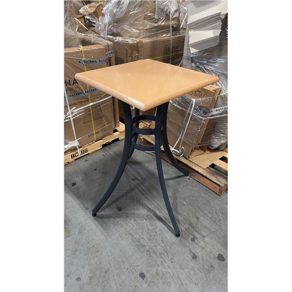 RATANA SEATTLE COUNTER PATIO TABLE BASE WITH APPROXIMATELY 24"X24" TABLE TOP