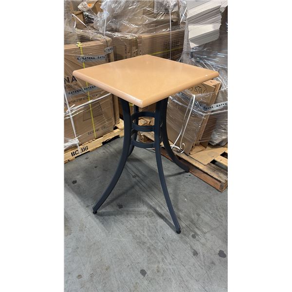 RATANA SEATTLE COUNTER PATIO TABLE BASE WITH APPROXIMATELY 24"X24" TABLE TOP