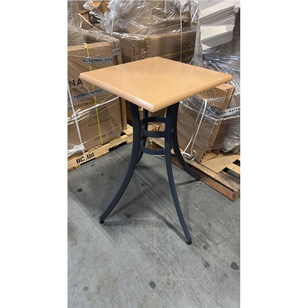 RATANA SEATTLE COUNTER PATIO TABLE BASE WITH APPROXIMATELY 24"X24" TABLE TOP