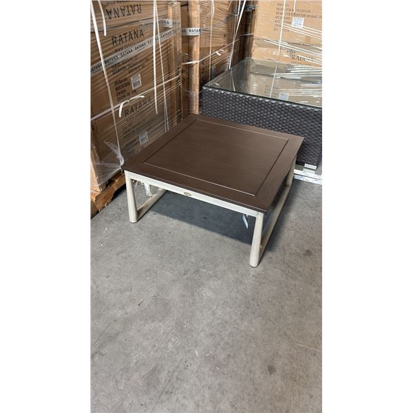 RATANA PARK WEST COFFEE TABLE WITH 32" TOP