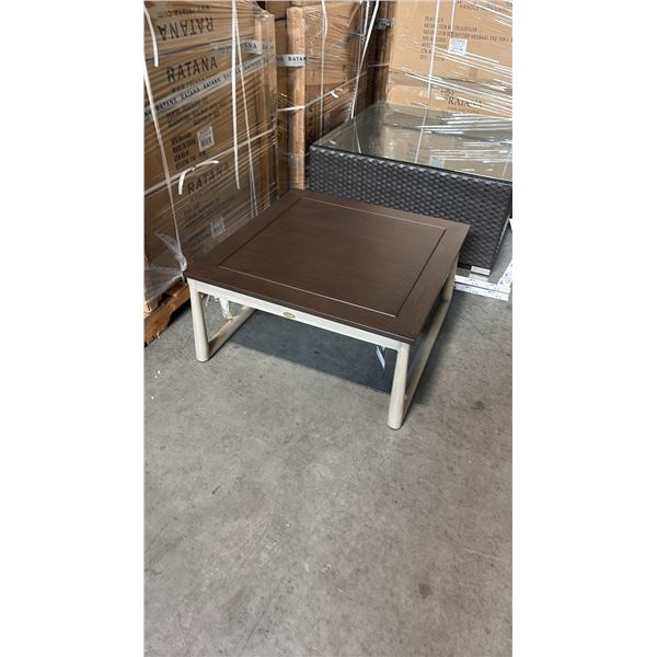 RATANA PARK WEST COFFEE TABLE WITH 32" TOP