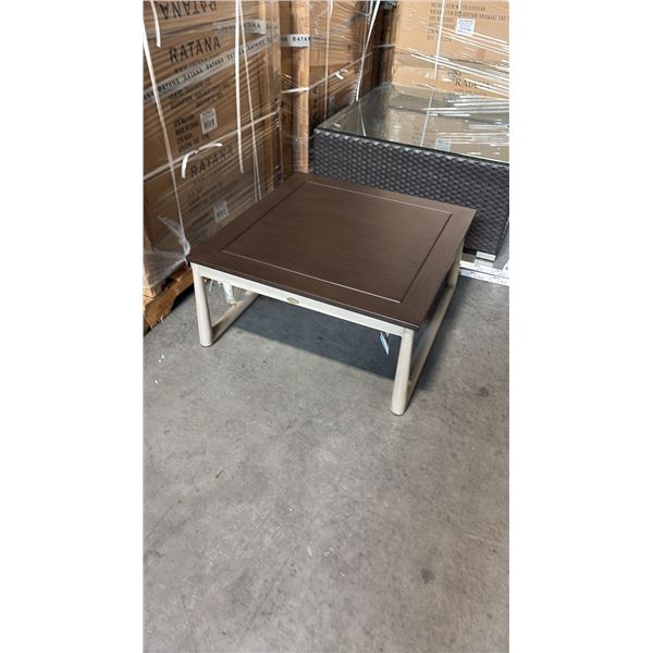 RATANA PARK WEST COFFEE TABLE WITH 32" TOP