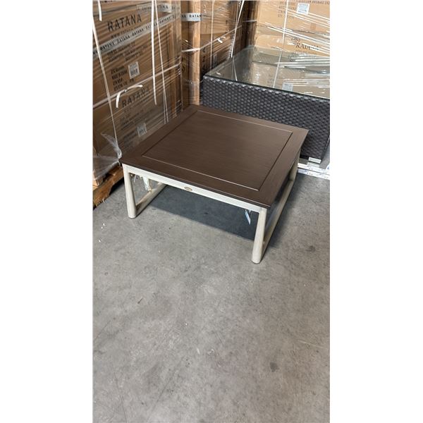 RATANA PARK WEST COFFEE TABLE WITH 32" TOP