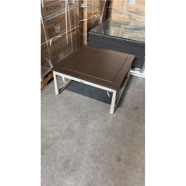 RATANA PARK WEST COFFEE TABLE WITH 32" TOP