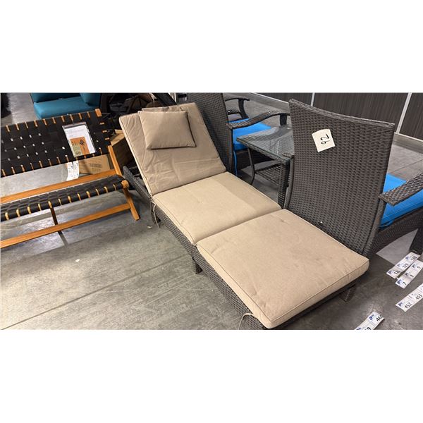 PATIO FLARE BROWN LAURA LOUNGER
