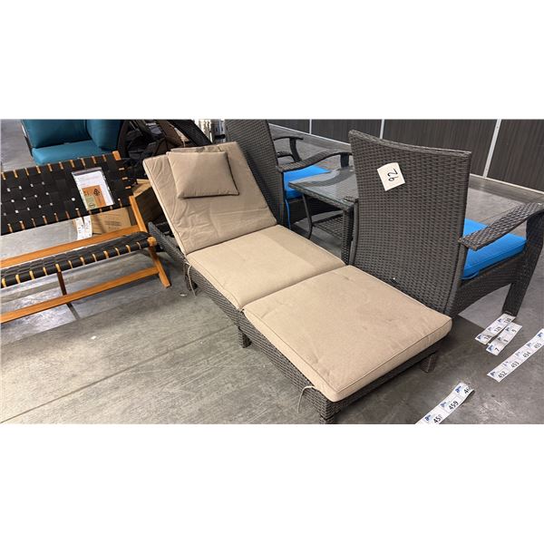 PATIO FLARE BROWN LAURA LOUNGER