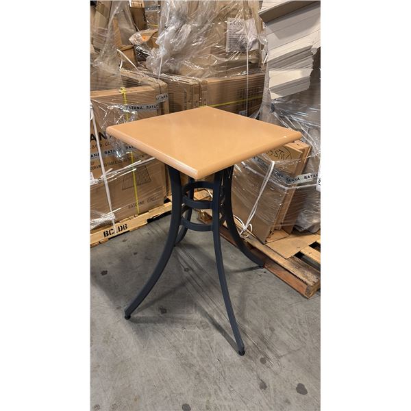 RATANA SEATTLE COUNTER PATIO TABLE BASE WITH APPROXIMATELY 24"X24" TABLE TOP