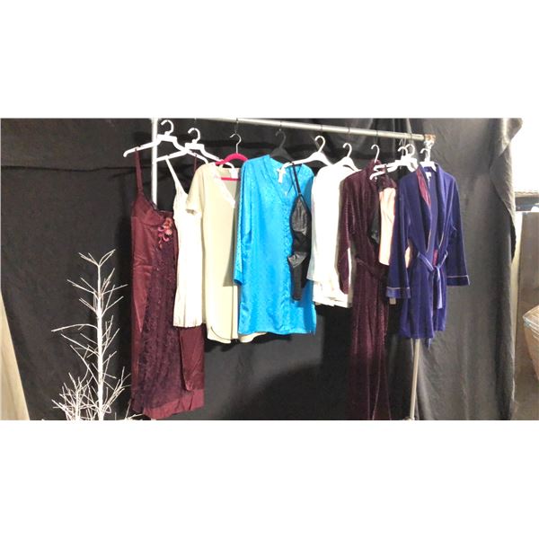 10 ASSORTED PIECES OF LINGERIE ASSORTED SIZES AND STYLES