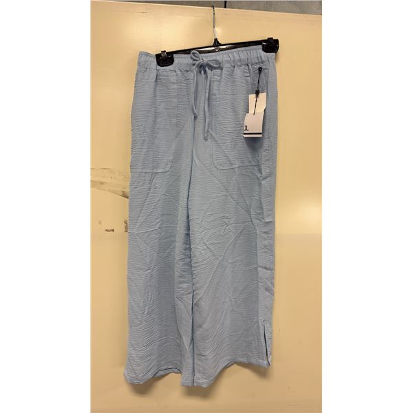 BOX OF JULES & LEOPOLD ASSORTED LIGHT BLUE PULL ON WIDE LEG CROP CAPRI PANTS