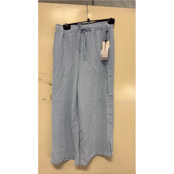 BOX OF JULES & LEOPOLD ASSORTED LIGHT BLUE PULL ON WIDE LEG CROP CAPRI PANTS
