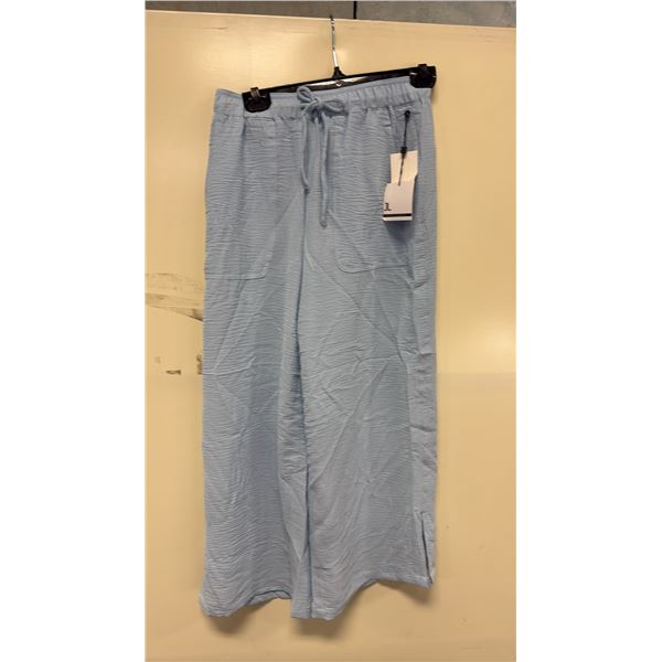 BOX OF JULES & LEOPOLD ASSORTED LIGHT BLUE PULL ON WIDE LEG CROP CAPRI PANTS