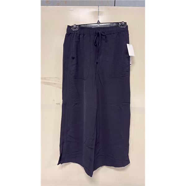 BOX OF JULES & LEOPOLD ASSORTED BLACK PULL ON WIDE LEG CROP CAPRI PANTS