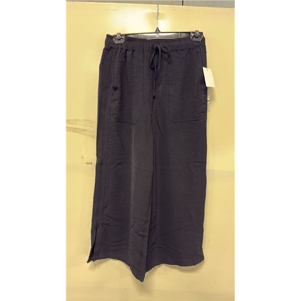 BOX OF JULES & LEOPOLD ASSORTED BLACK PULL ON WIDE LEG CROP CAPRI PANTS