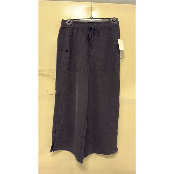 BOX OF JULES & LEOPOLD ASSORTED BLACK PULL ON WIDE LEG CROP CAPRI PANTS