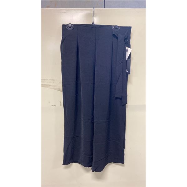 BOX OF JULES & LEOPOLD ASSORTED BLACK PULL ON WIDE LEG CROP CAPRI PANTS