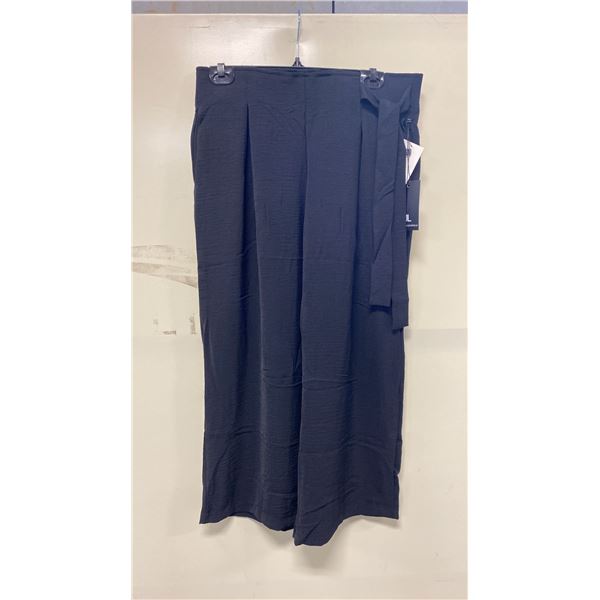 BOX OF JULES & LEOPOLD ASSORTED BLACK PULL ON WIDE LEG CROP CAPRI PANTS