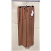 Image 1 : BOX OF JULES & LEOPOLD ASSORTED TAWNY PULL ON WIDE LEG CROP CAPRI PANTS