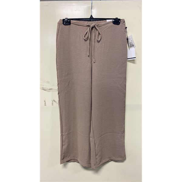 BOX OF JULES & LEOPOLD ASSORTED CAPPUCCINO PULL ON WIDE LEG CROP CAPRI PANTS