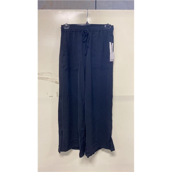 BOX OF JULES & LEOPOLD ASSORTED BLACK PULL ON WIDE LEG CROP CAPRI PANTS